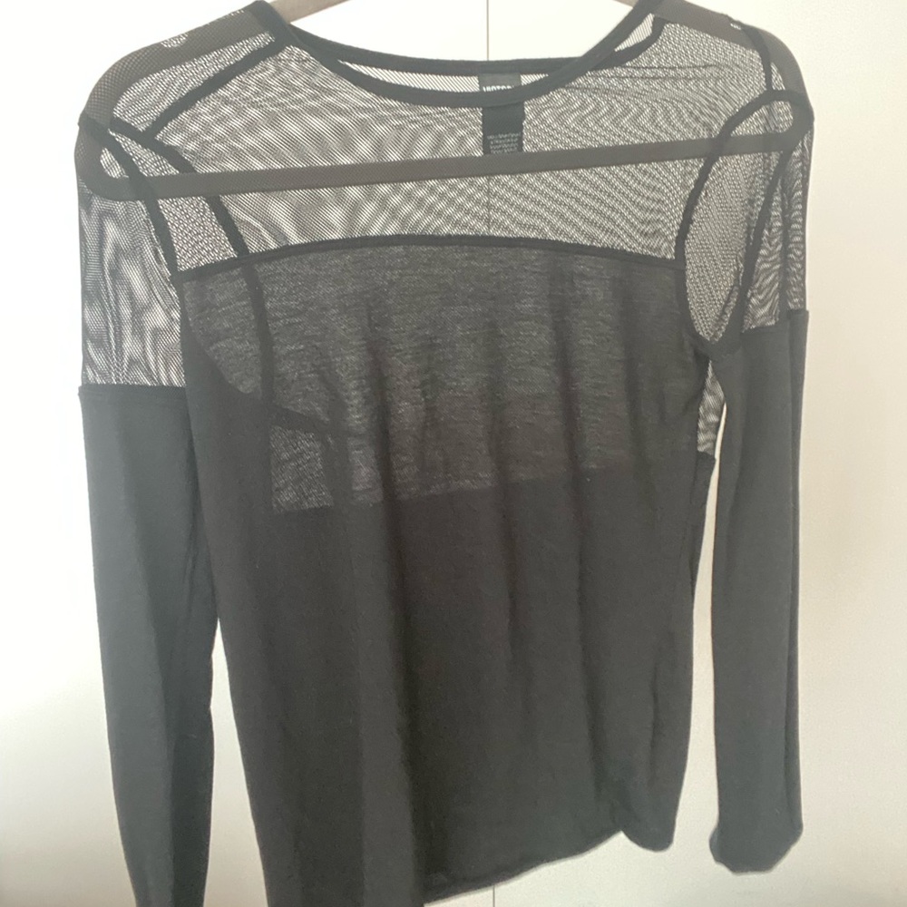 Victoria’s Secret Mesh workout top!